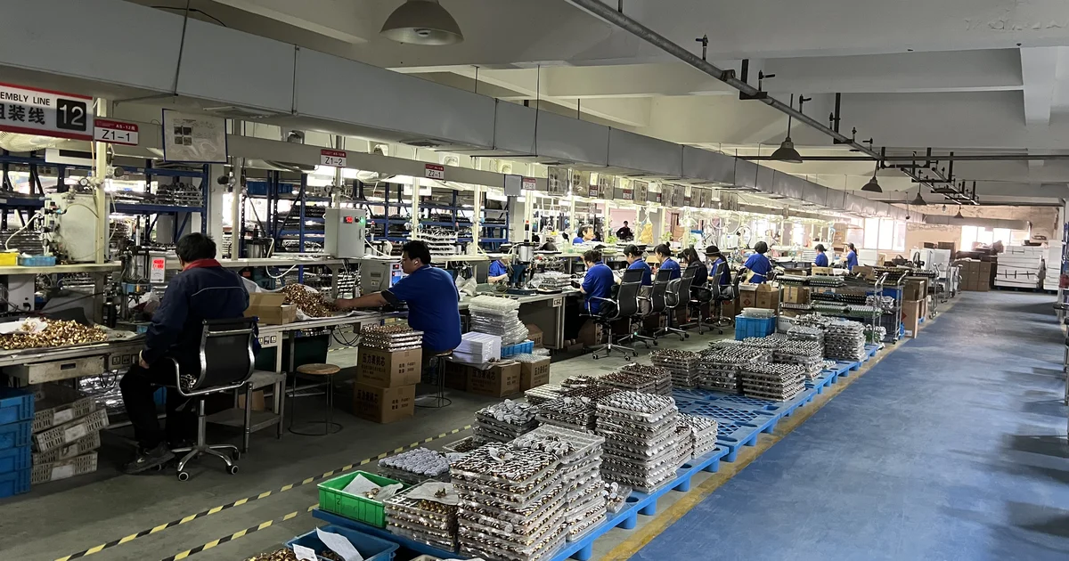Pressure gauge assembly and inspection hall at the Manogauge factory